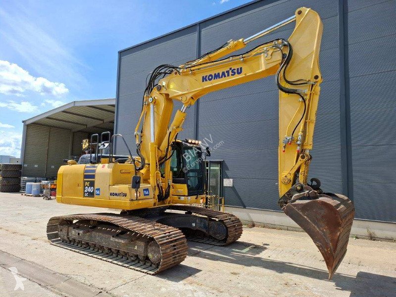 Escavadora Komatsu
