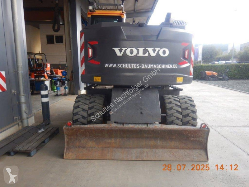 Escavadora Volvo
