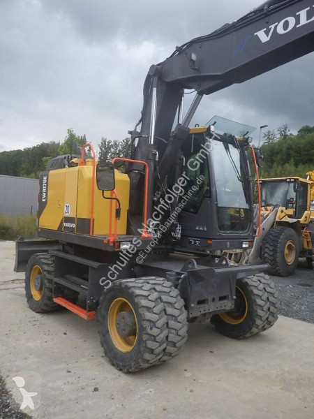 Escavadora Volvo EWR E