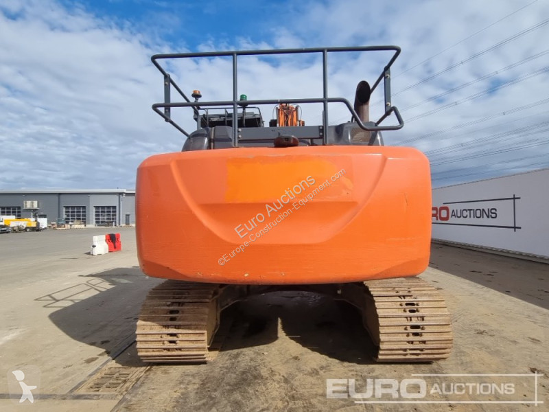 Escavadora Hitachi -6