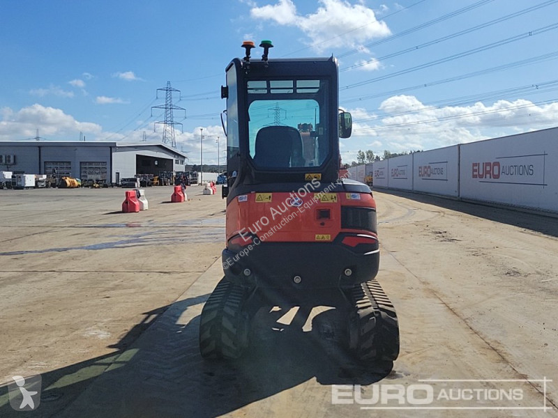 Excavadora Kubota U27-4