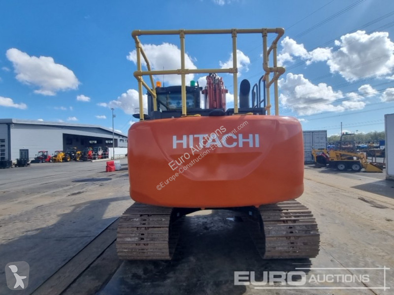 Excavadora Hitachi -7