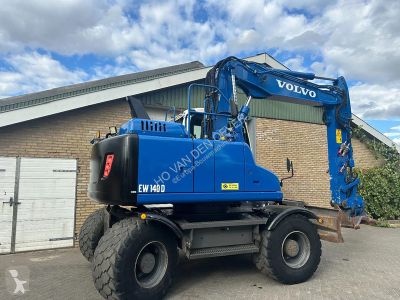 Excavadora Volvo