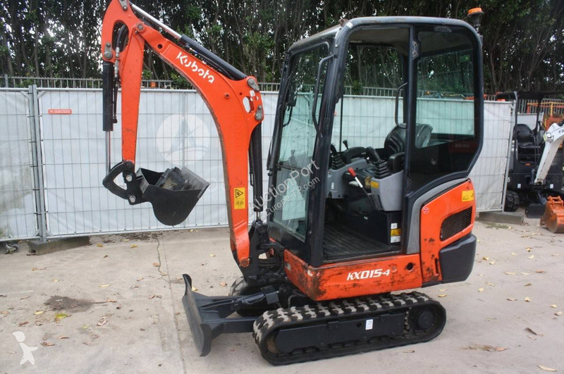 Excavadora Kubota KX015-4