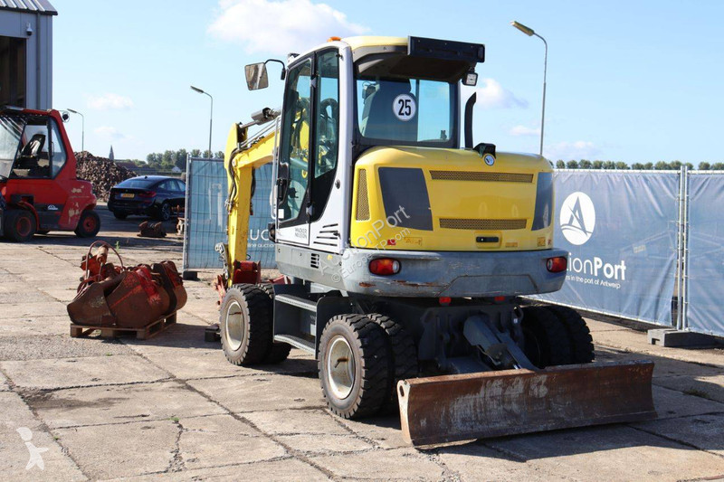 جرافة Neuson EW65