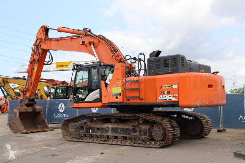 جرافة Hitachi ZX490LCH-6