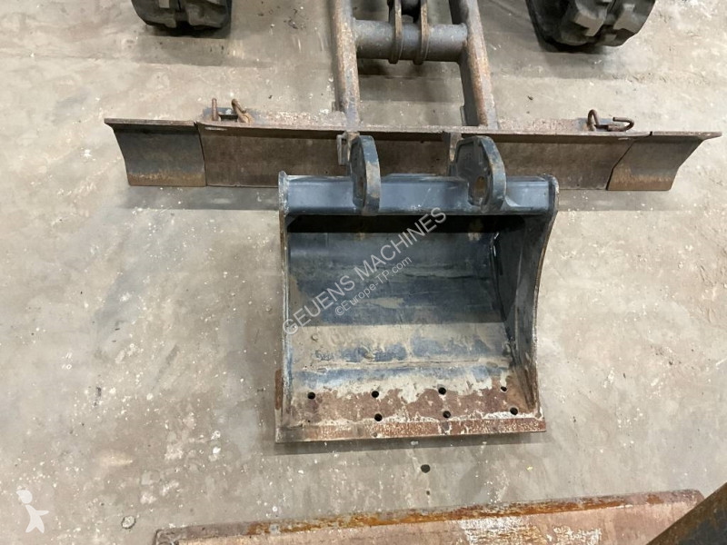 Escavadora Volvo EC 18 E