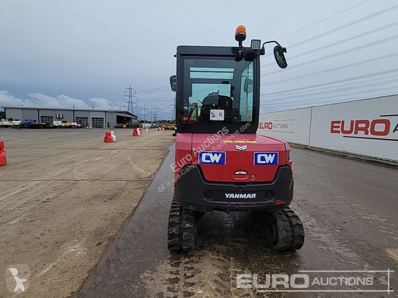 Lopatový nakládač Yanmar SV26