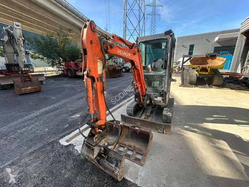Lopatový nakládač Hitachi CLR