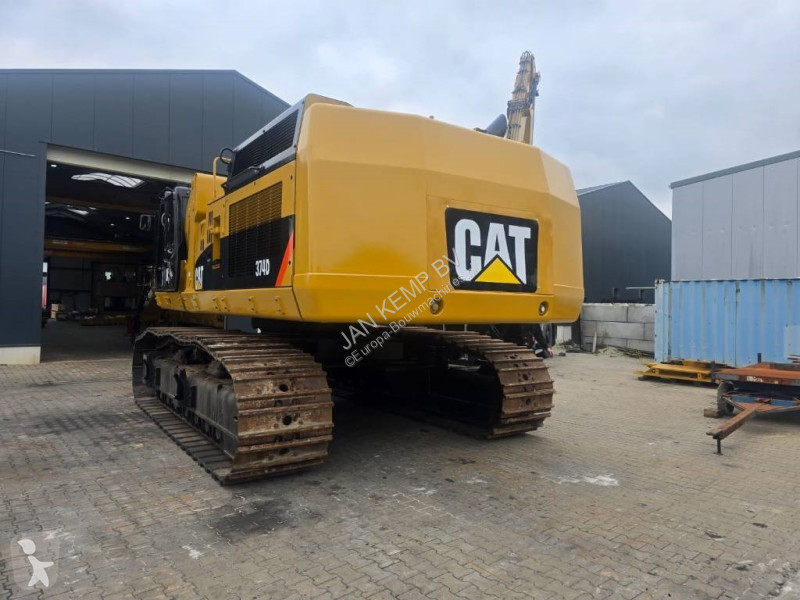 Lopatový nakládač Caterpillar 374 D L