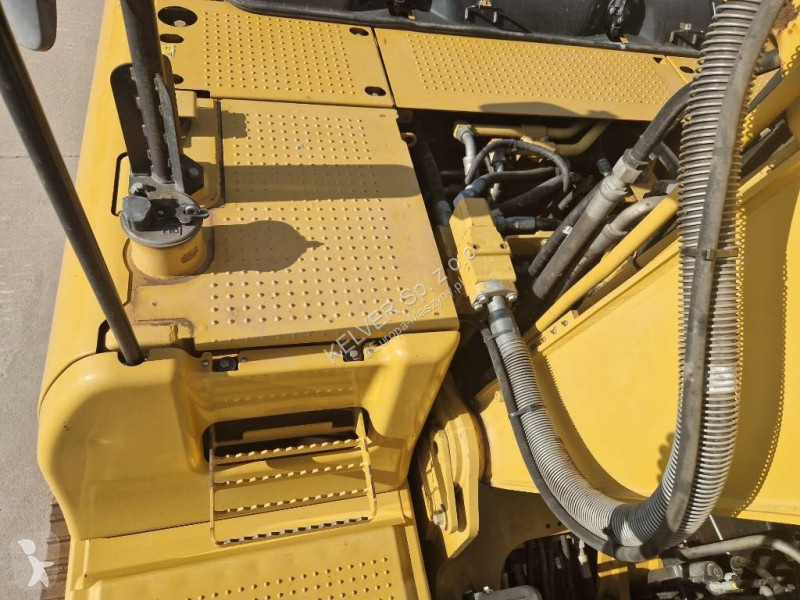 جرافة Caterpillar LRR * 2011r. *