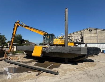 Lopatový nakládač JCB BIGFLOAT 220LC