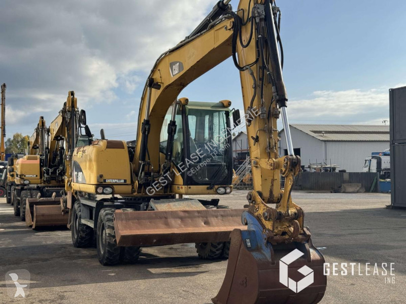 Escavatore Caterpillar D