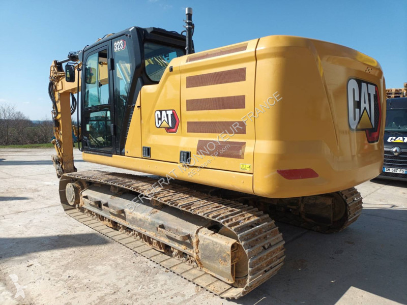 Rýpadlo Caterpillar 323