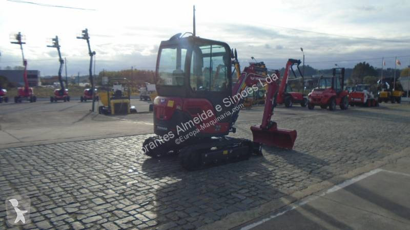 Lopatový nakládač Yanmar SV22