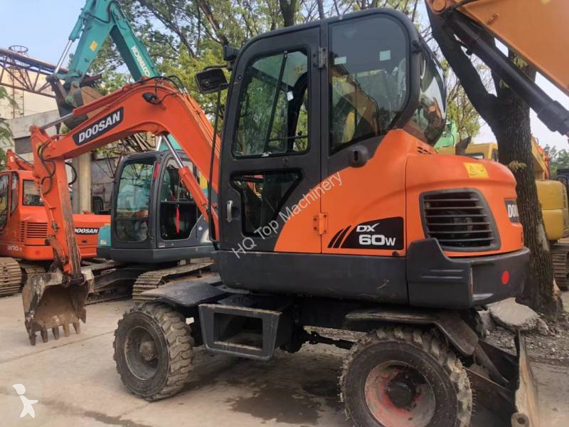 جرافة Doosan DX60W DX55 DX200 DX220