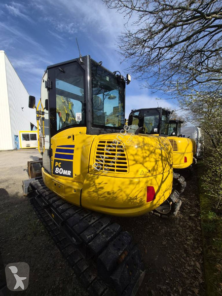 جرافة Komatsu PC80MR-5