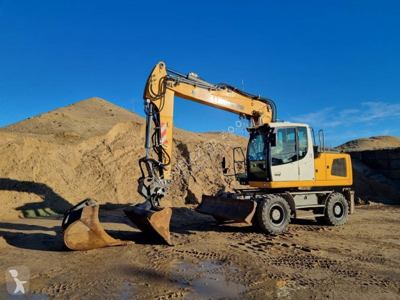 Lopatový nakládač Liebherr A 918