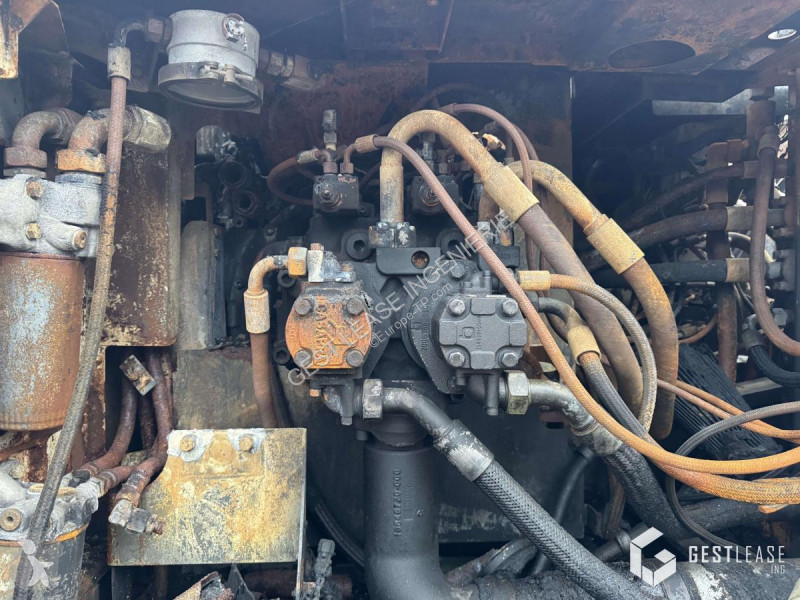 Escavatore Liebherr