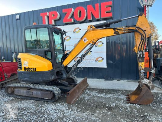Lopatový nakládač Bobcat e35 à 22 500 € ht