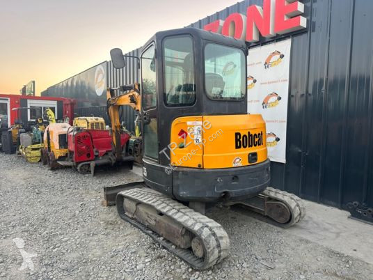 Lopatový nakládač Bobcat e35 cabine à 22500 € ht