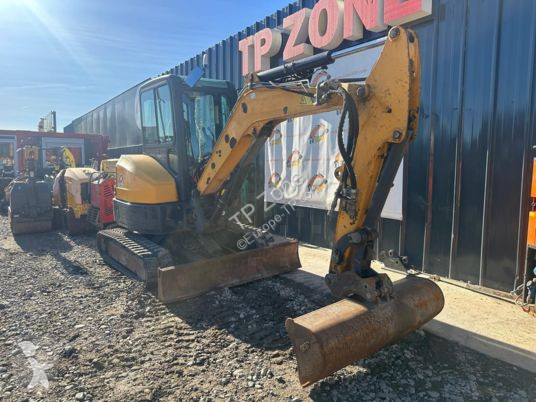 Lopatový nakládač Bobcat e35 à 22 500€ ht