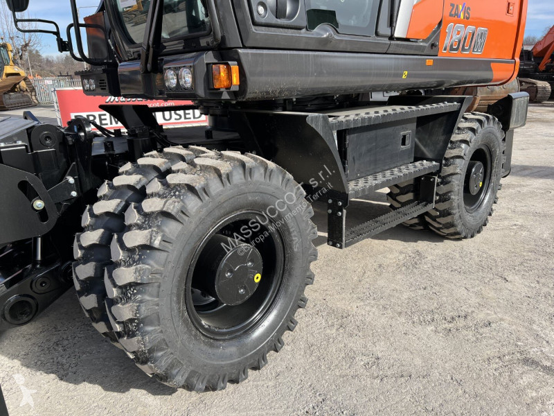 جرافة Hitachi