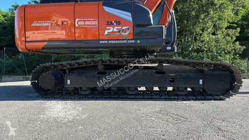 Экскаватор Hitachi 7
