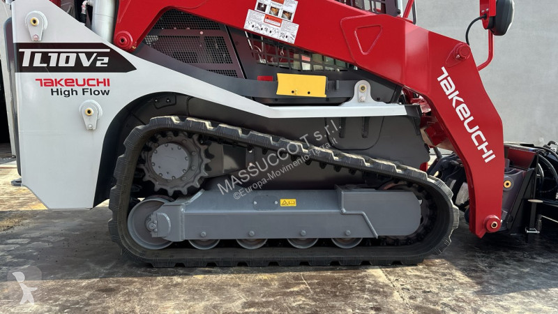Lopatový nakládač Takeuchi TL10V-2