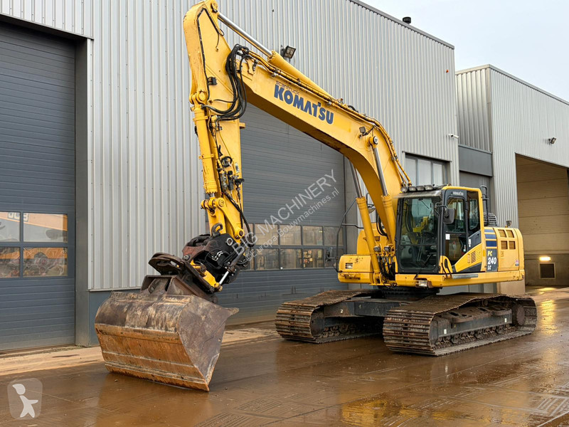 Skovl Komatsu Engcon and 3 x bucket