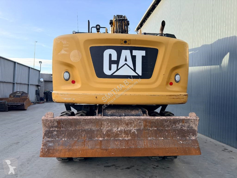 جرافة Caterpillar F