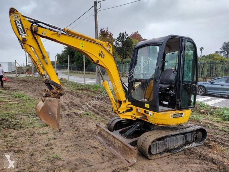 Lopatový nakládač JCB