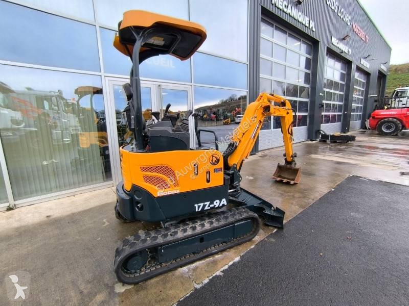 جرافة Hyundai ROBEX 17Z-9A