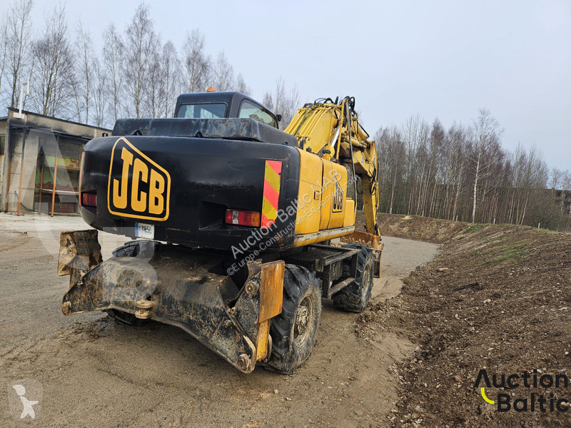 جرافة JCB