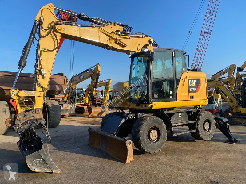 جرافة Caterpillar F