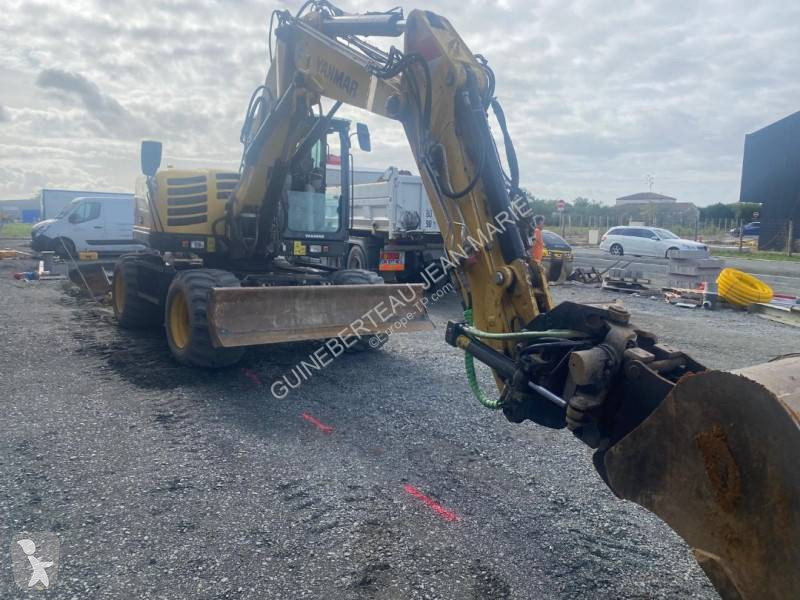 Экскаватор Yanmar B110W