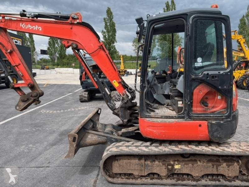 جرافة Kubota