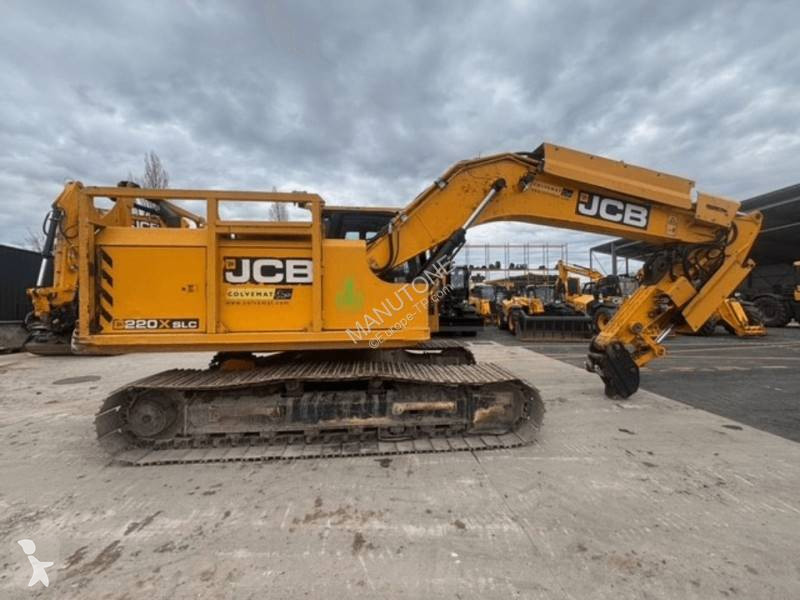 جرافة JCB 220X