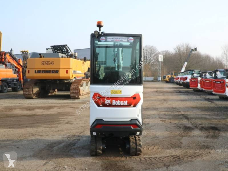 Lopatový nakládač Bobcat E19 R2