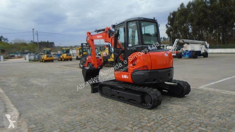 جرافة Kubota