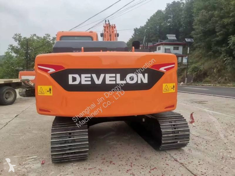 Lopatový nakládač Develon DX150LC