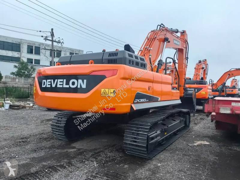 Lopatový nakládač Develon DX360LCA-7B