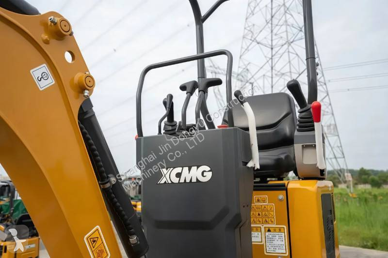 جرافة XCMG XE10U