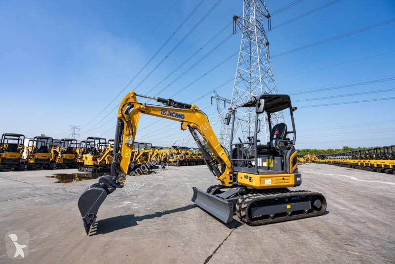 جرافة XCMG XE27U