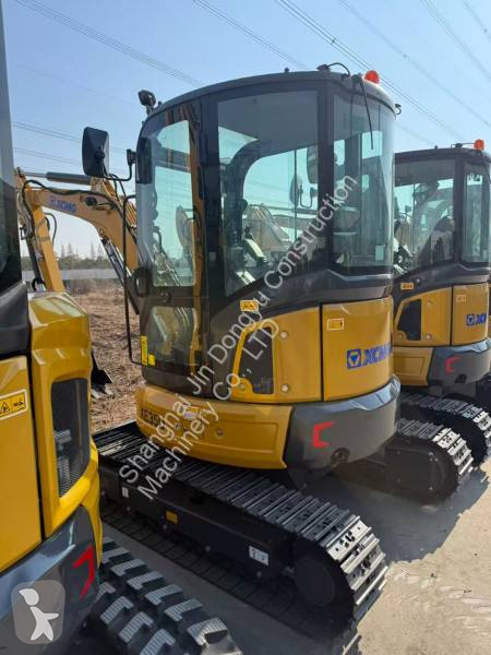جرافة XCMG XE35U