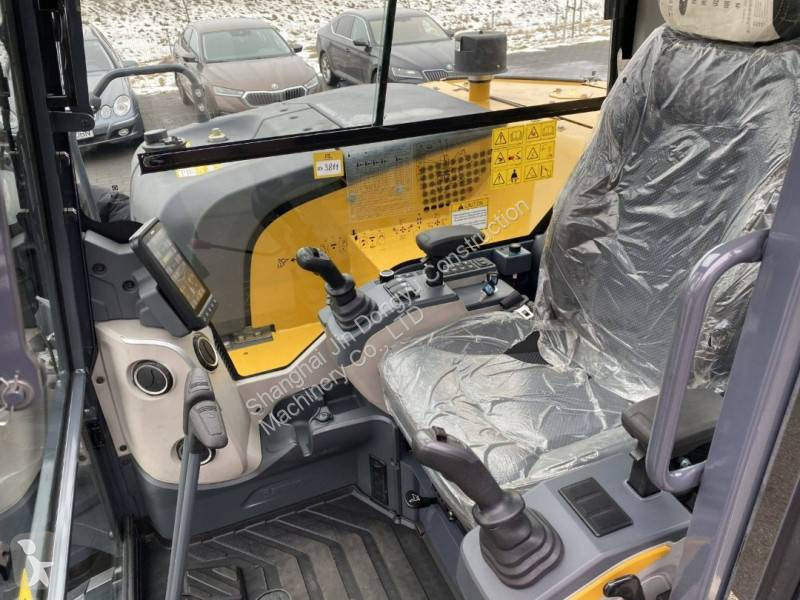 جرافة XCMG XE80E