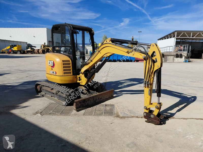 جرافة Caterpillar CR