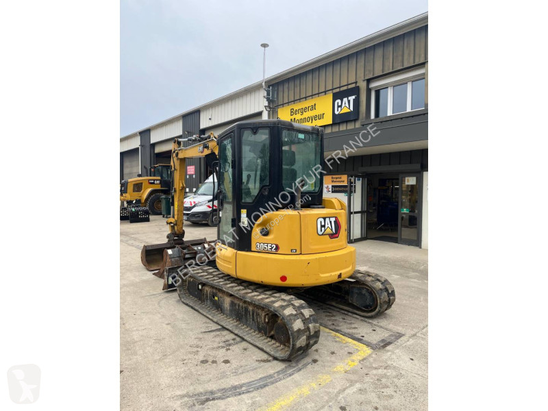 جرافة Caterpillar 305E2