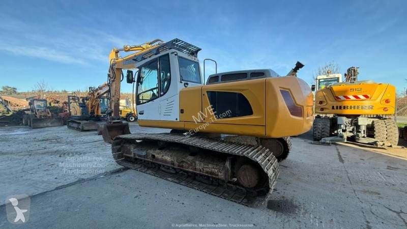 جرافة Liebherr R916