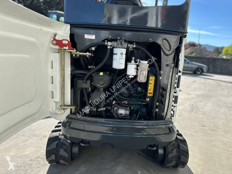 جرافة Bobcat E17